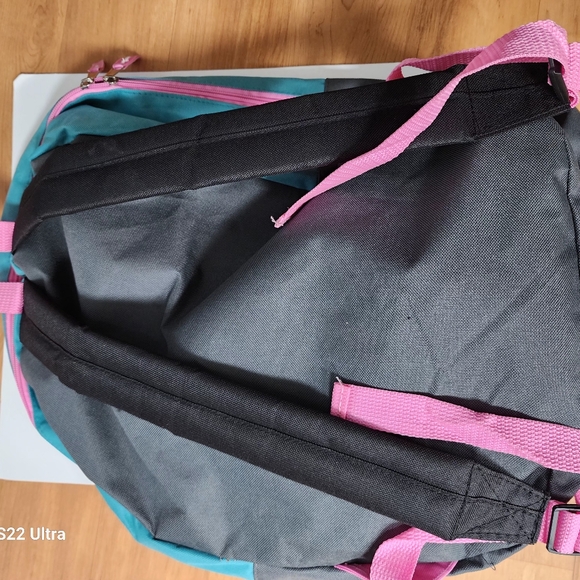 Backpack - Picture 8 of 8